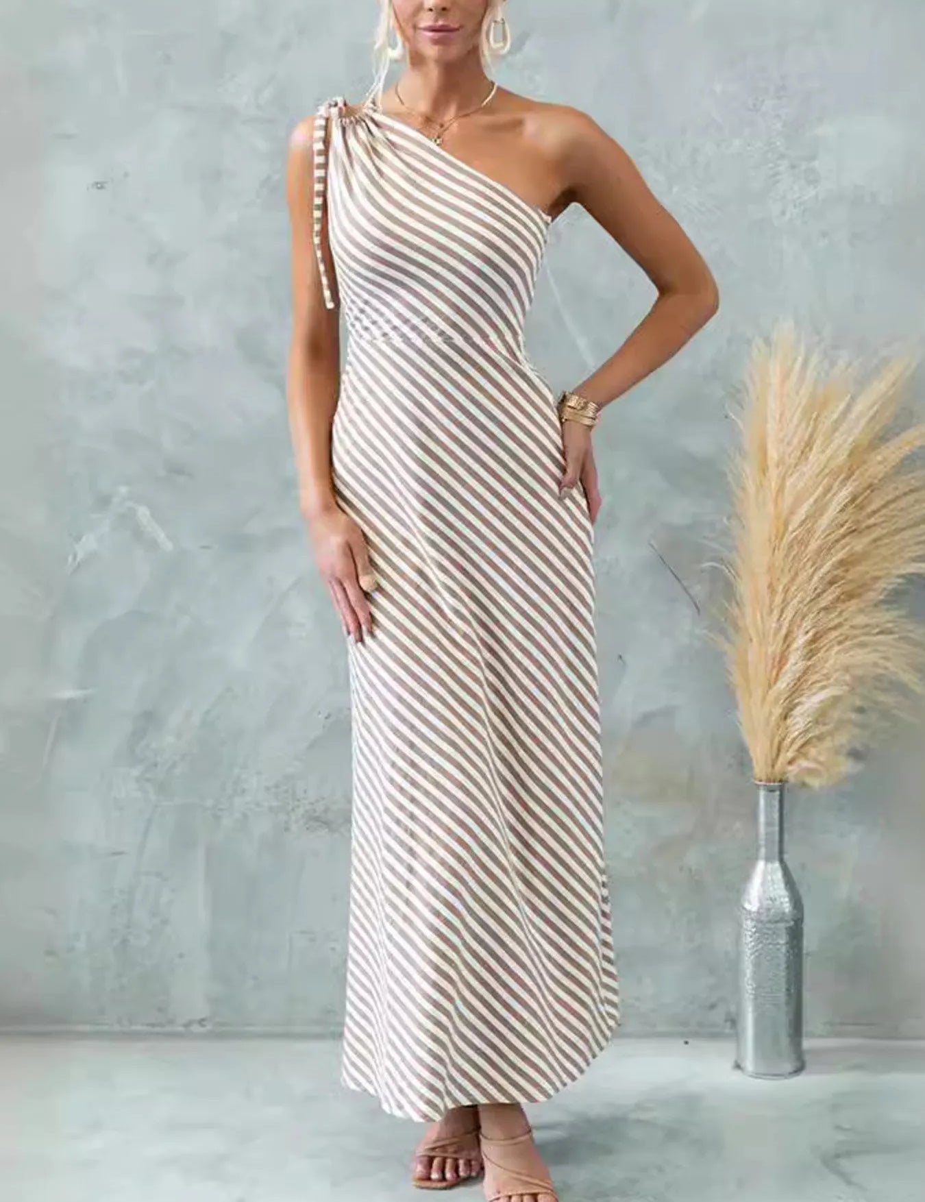 39c48235ef6e482e9b12c1f5b7a760ac-Max-Origin