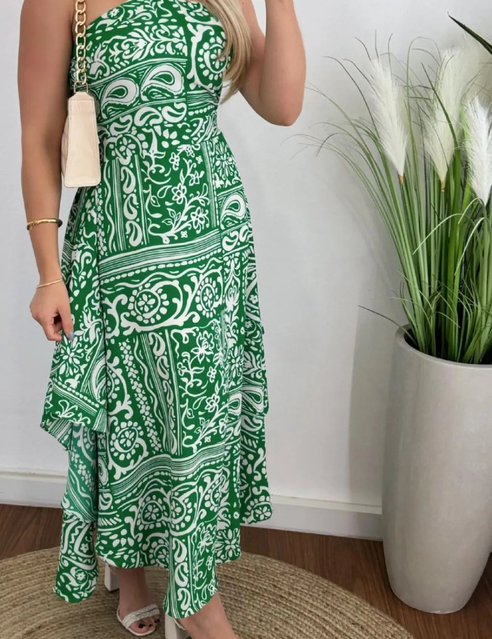 47ede684-702d-4ee2-bdb2-b2958a158824-Max